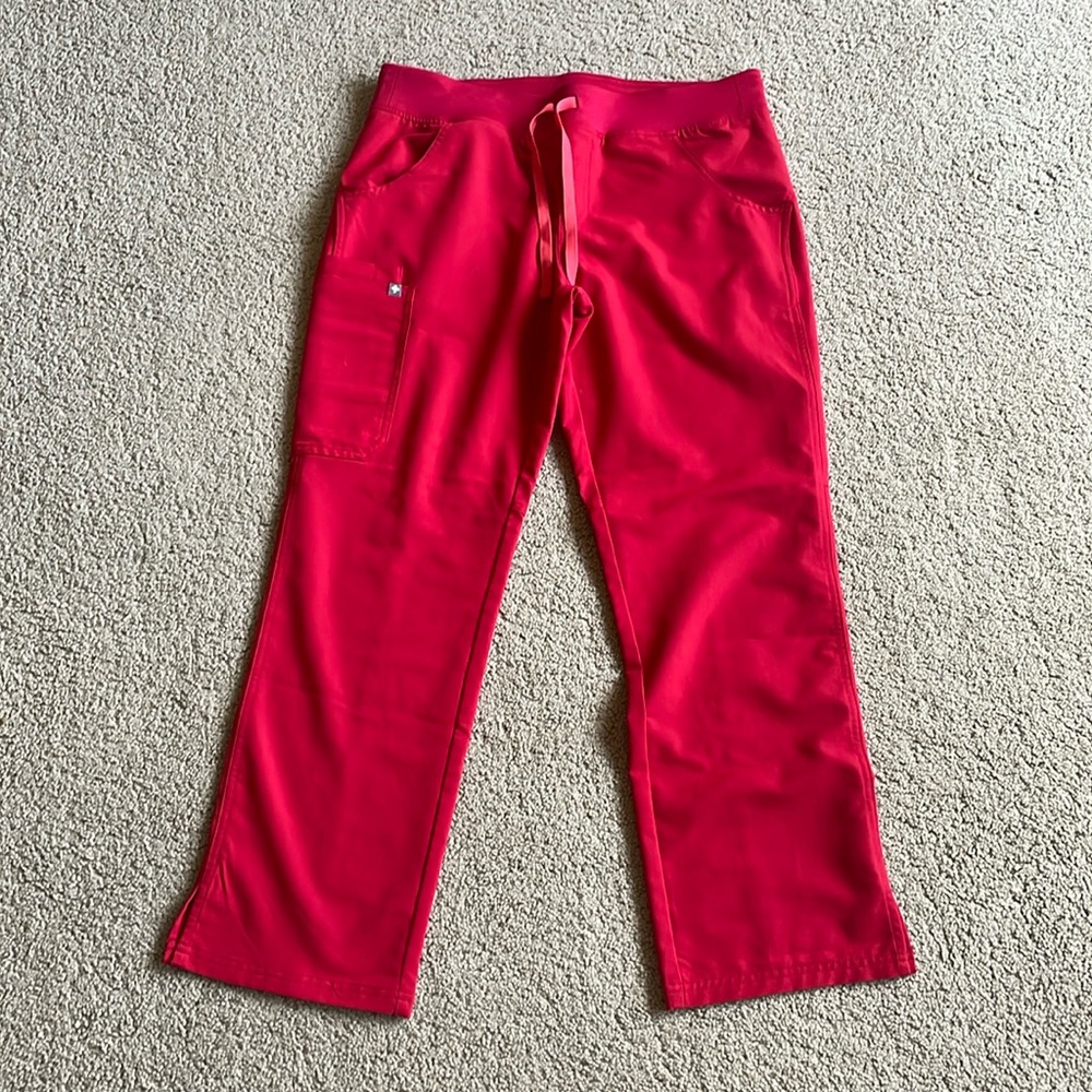 Excellent Condition Figs Kade Cargo Size MP in color Winning Red.